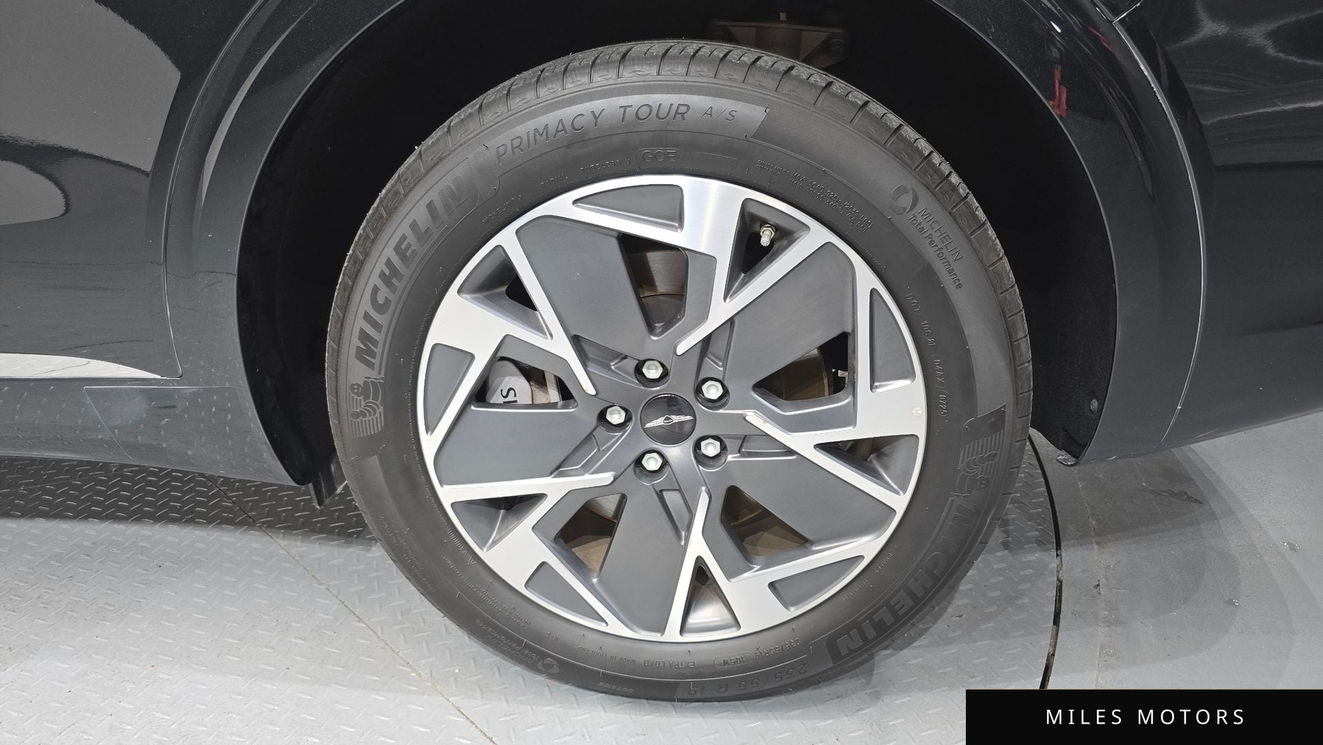 Genesis GV70 2025 — миниатюра 7