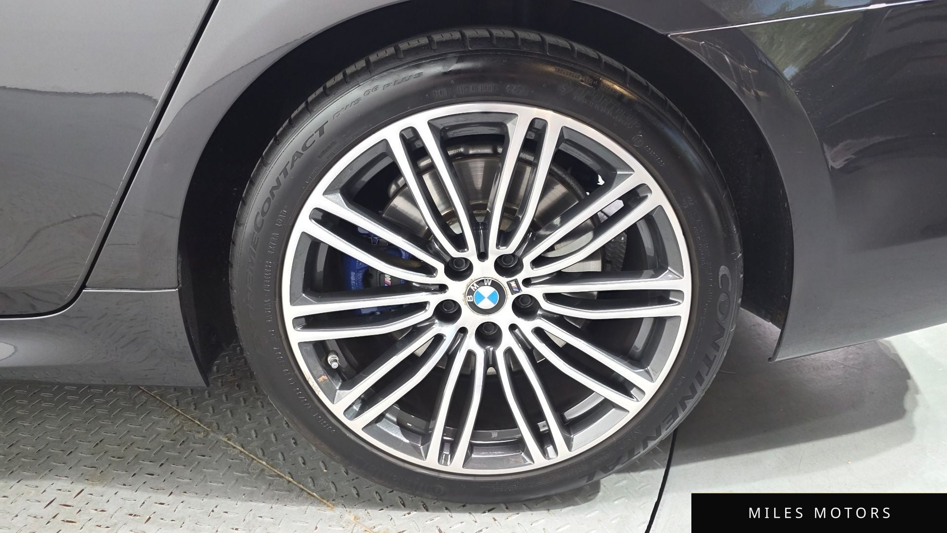 BMW 5 Series (G30) 2019 — миниатюра 7