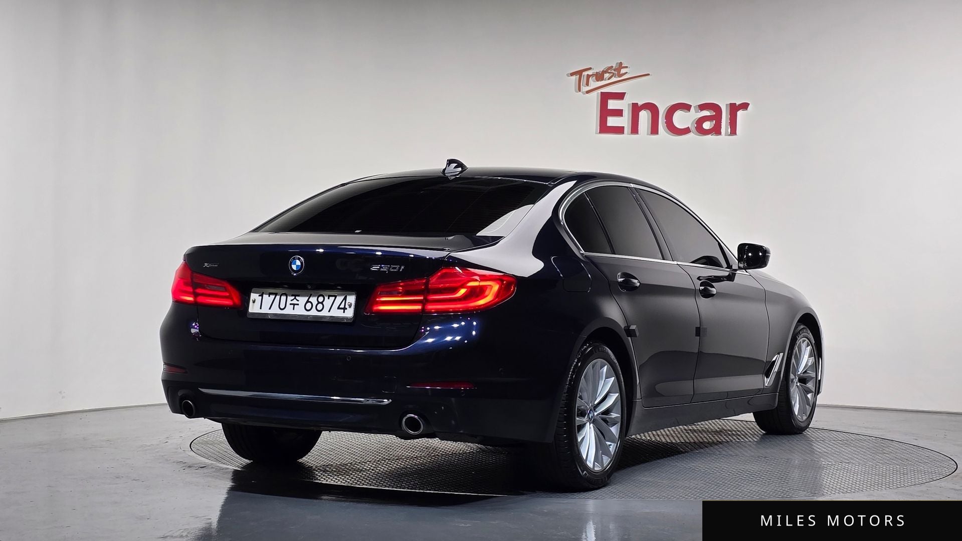 BMW 5 Series (G30) 2020 — миниатюра 2