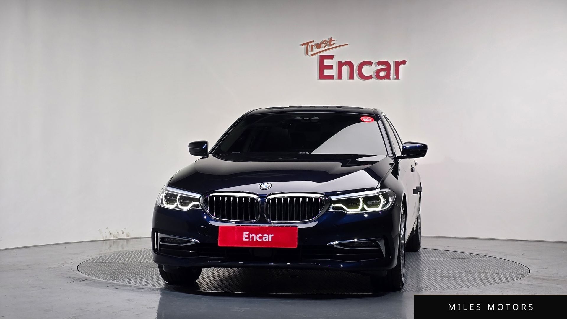 BMW 5 Series (G30) 2020 — миниатюра 3