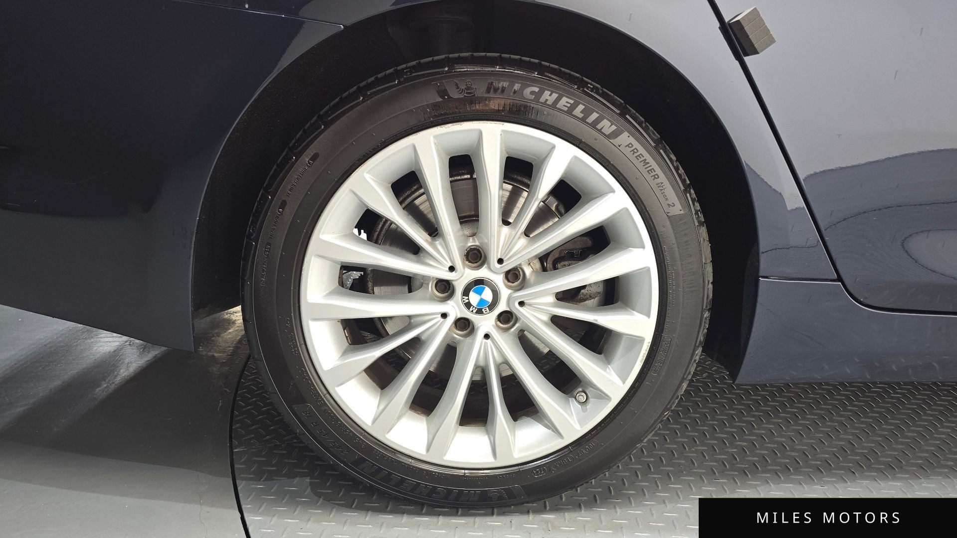 BMW 5 Series (G30) 2020 — миниатюра 5
