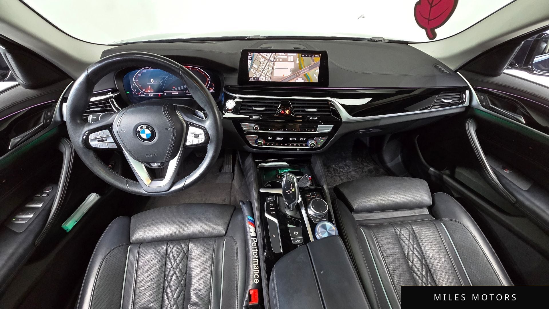 BMW 5 Series (G30) 2020 — миниатюра 10