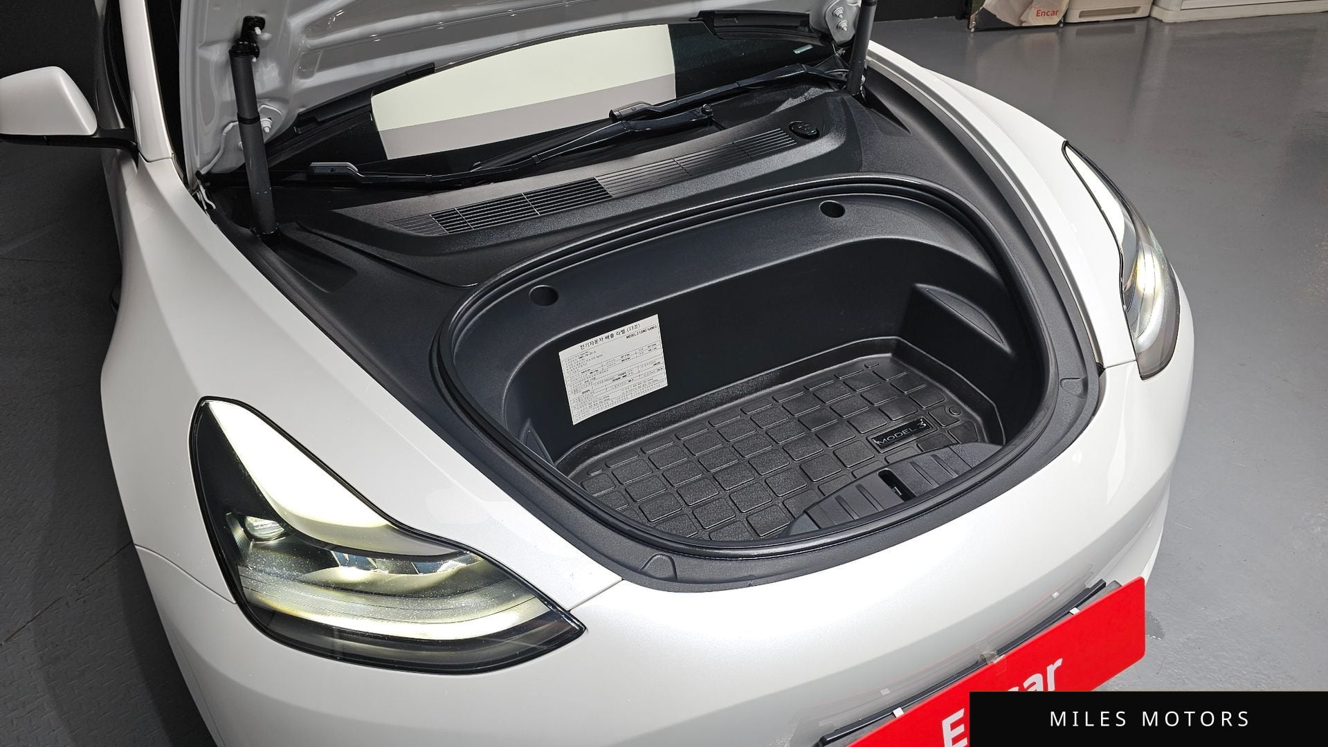 Tesla Model 3 2021 — миниатюра 6