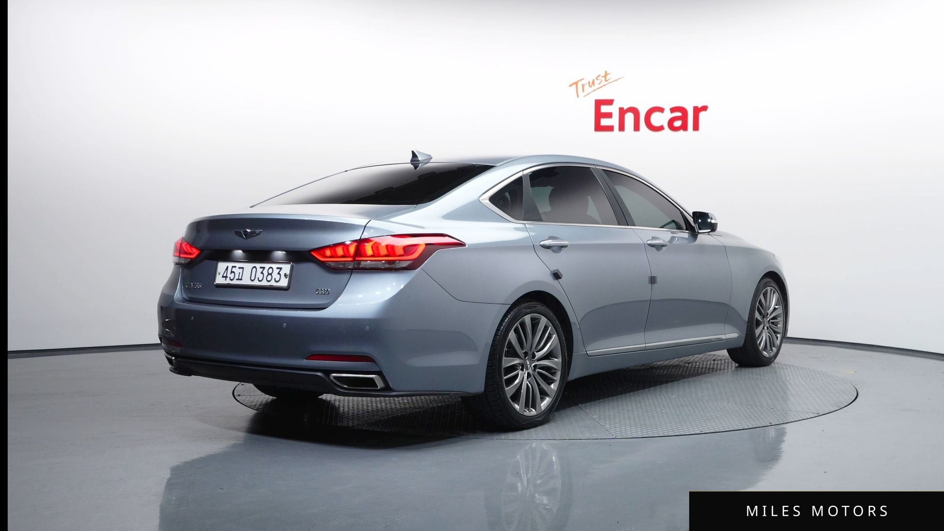 Hyundai Genesis 2016 — миниатюра 2