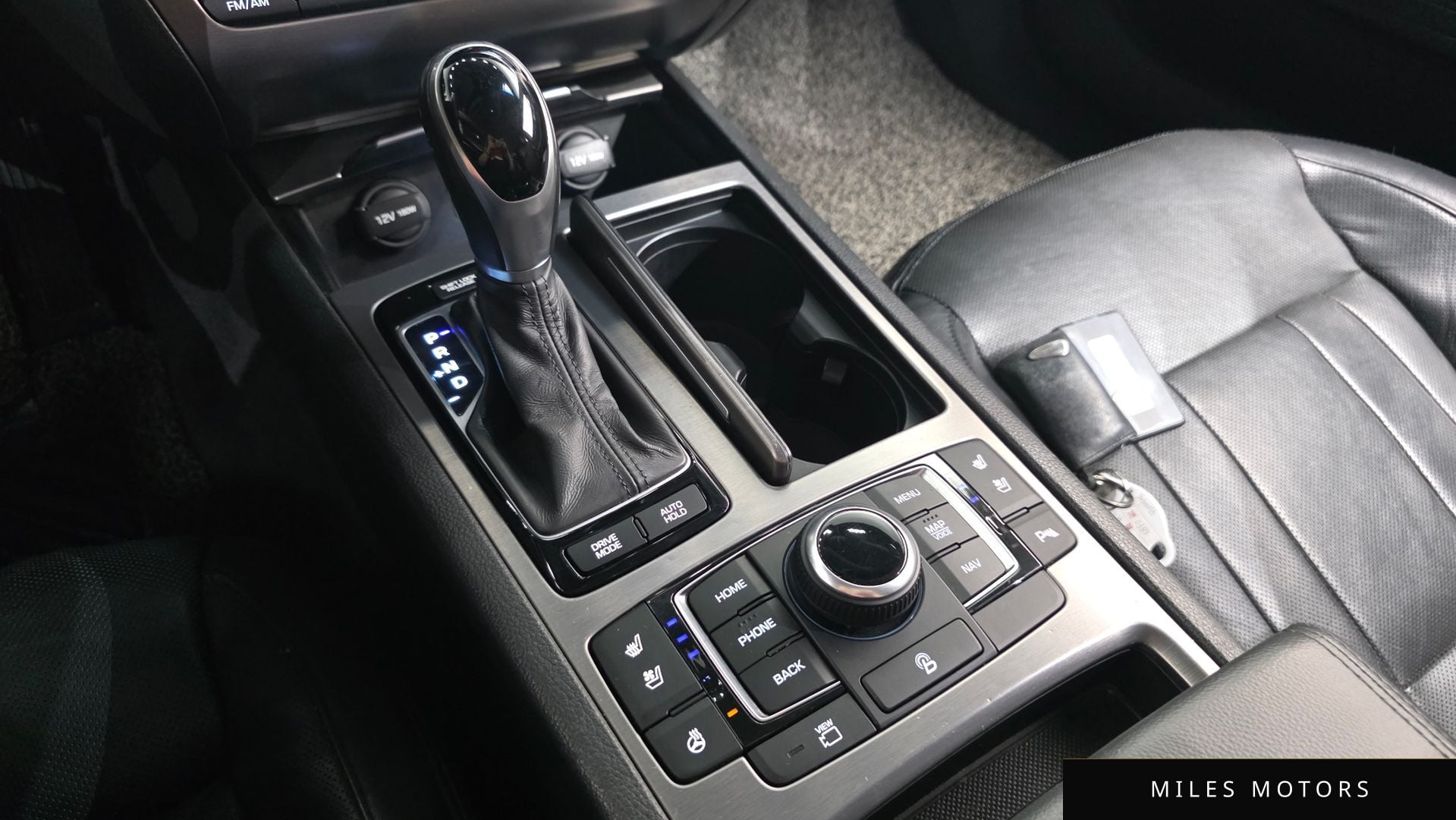 Hyundai Genesis 2016 — миниатюра 12