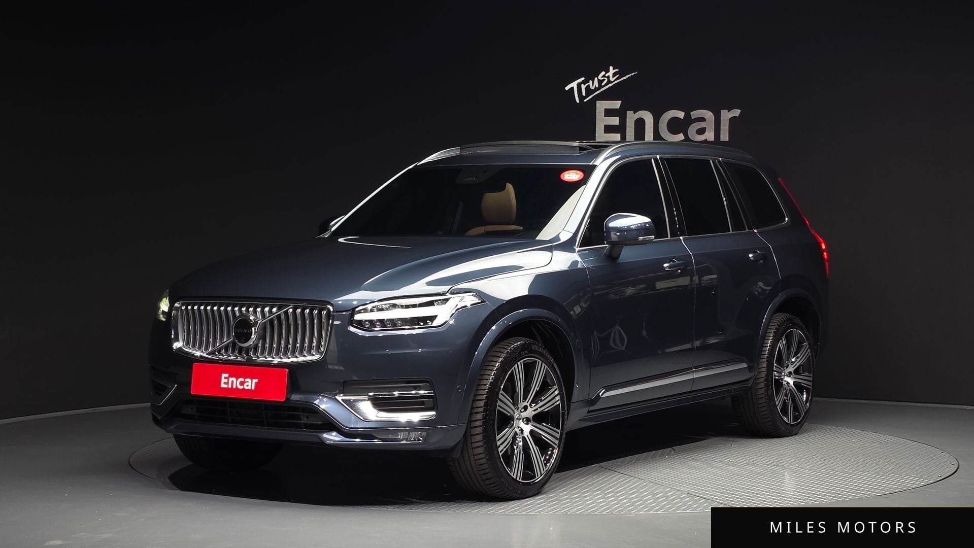 Volvo XC90 2023 — фото 1 из 12