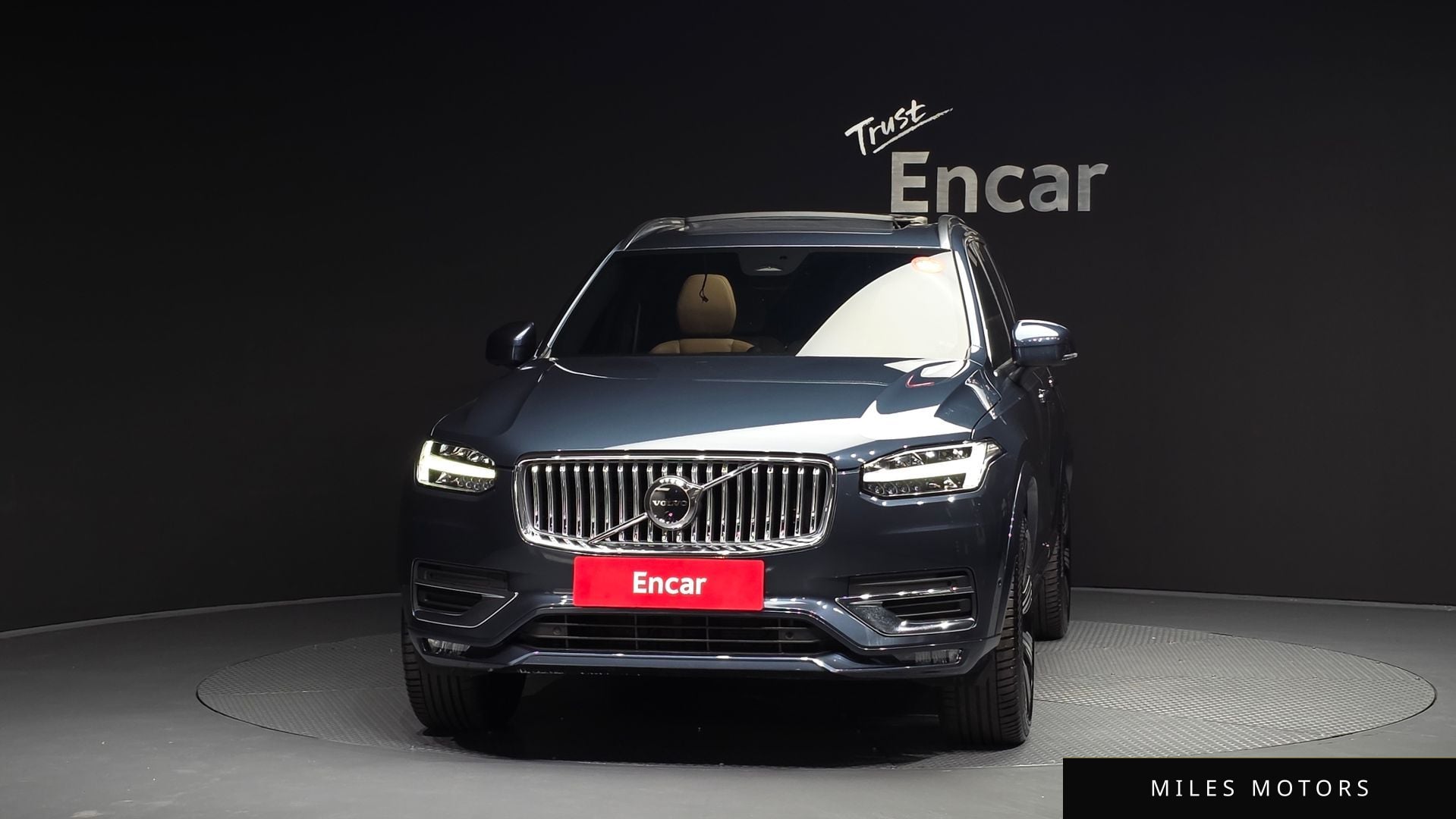 Volvo XC90 2023 — миниатюра 3