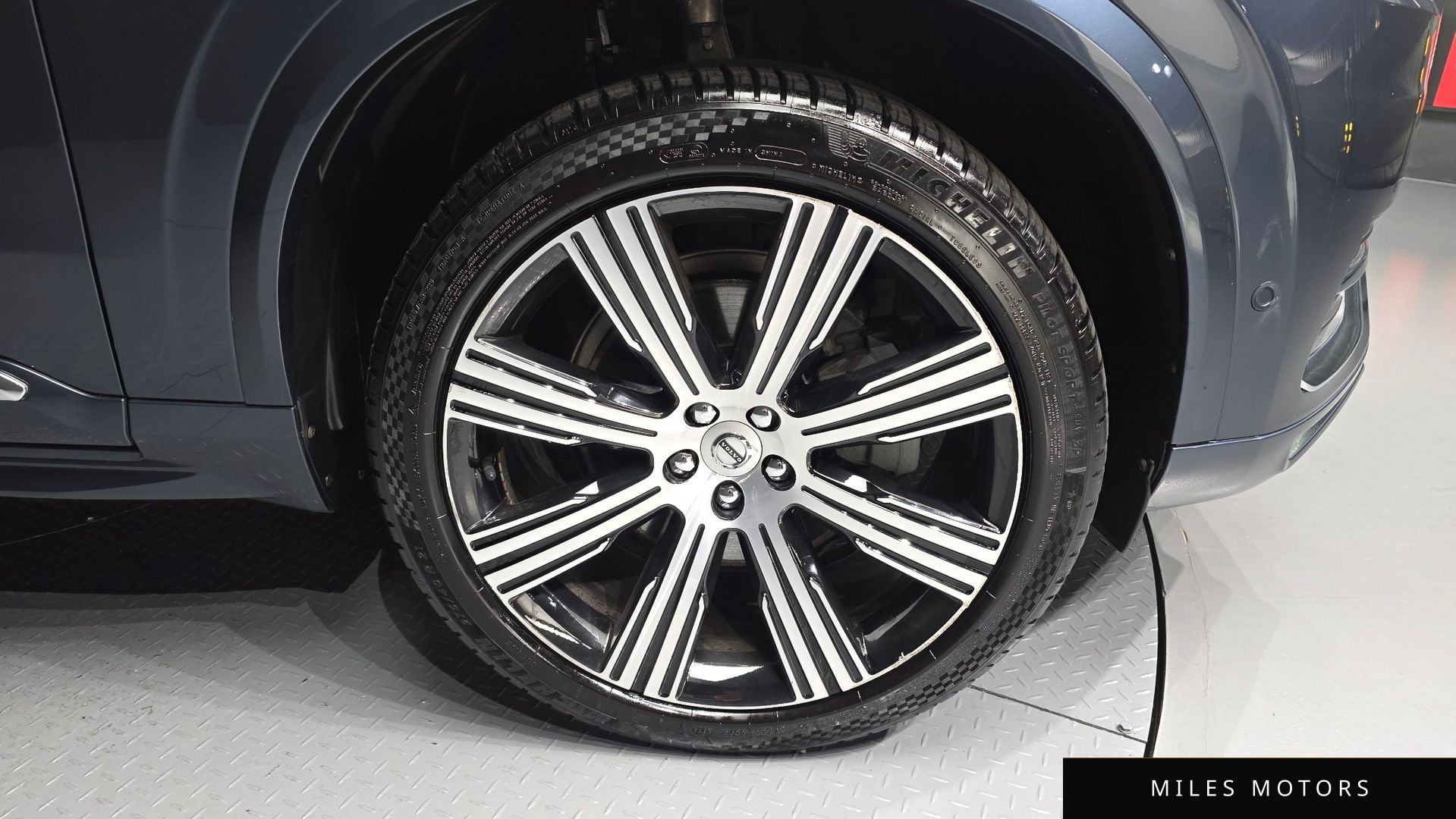 Volvo XC90 2023 — миниатюра 5