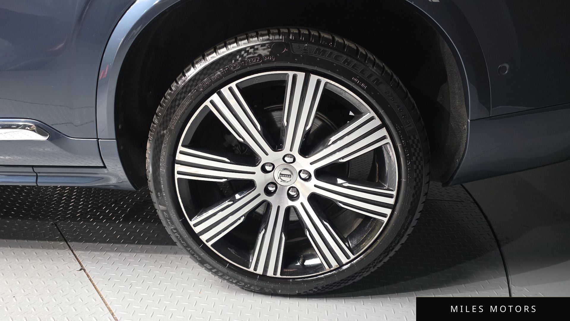 Volvo XC90 2023 — миниатюра 7