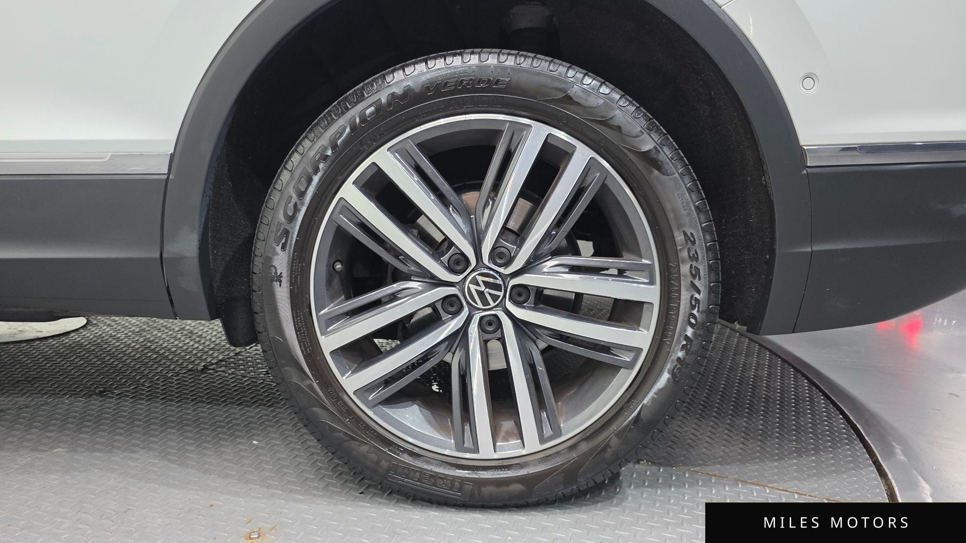 Volkswagen Tiguan 2023 — миниатюра 7