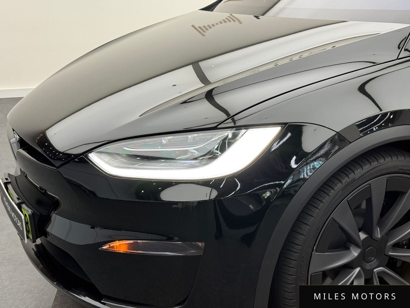 Tesla Model X 2023 — миниатюра 7