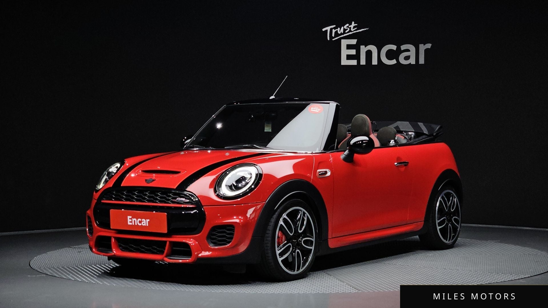 MINI Cooper Convertible 2019 — фото 1 из 12