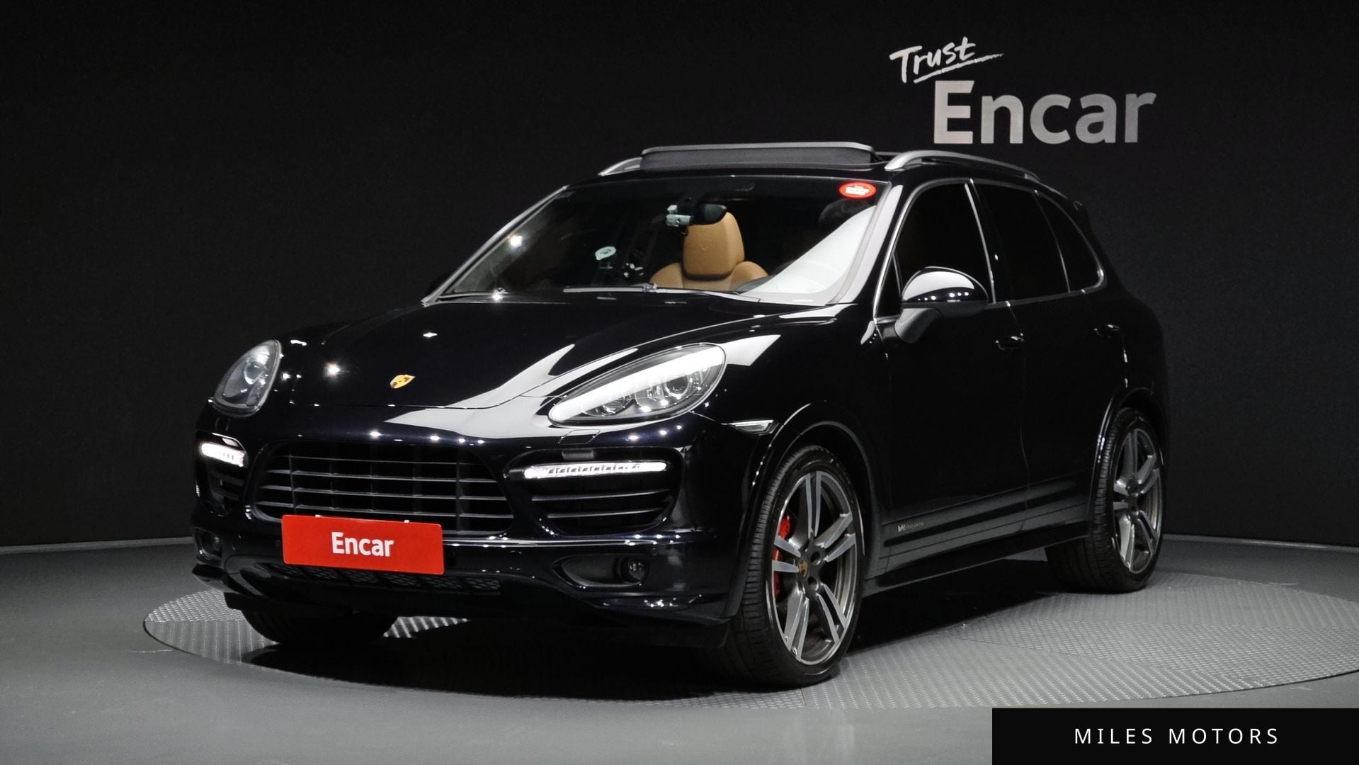 Porsche Cayenne 2014 — фото 1 из 12