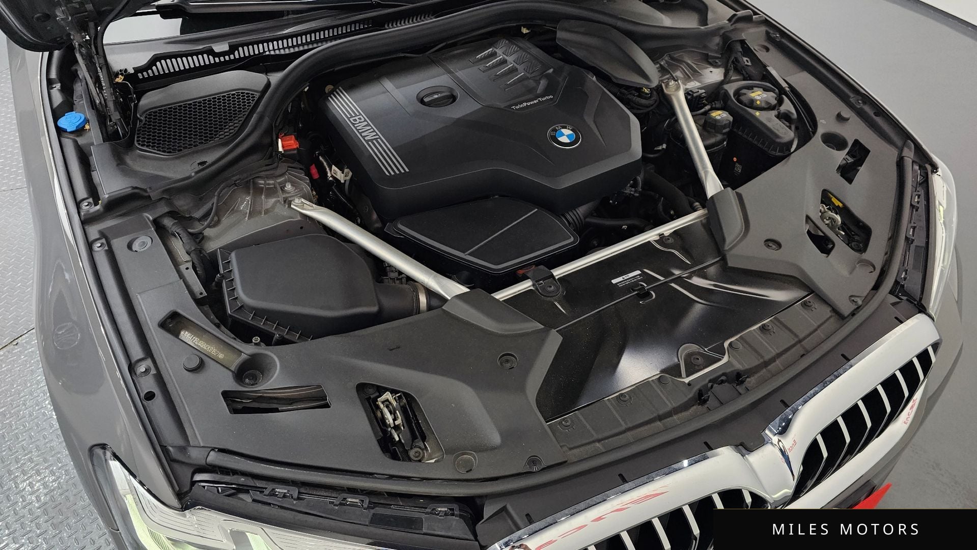BMW 5 Series (G30) 2022 — миниатюра 6