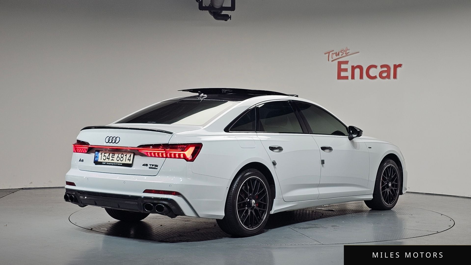 Audi A6 (C8) 2020 — фото 1 из 12