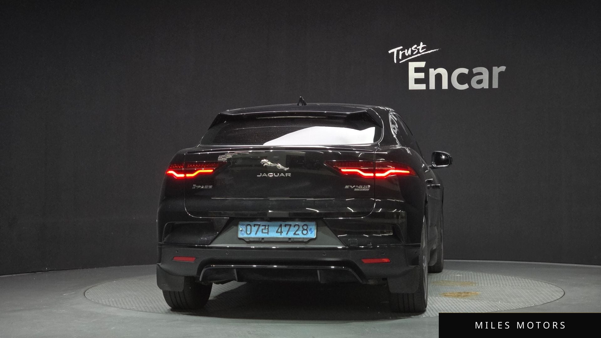Jaguar I-PACE 2020 — миниатюра 4