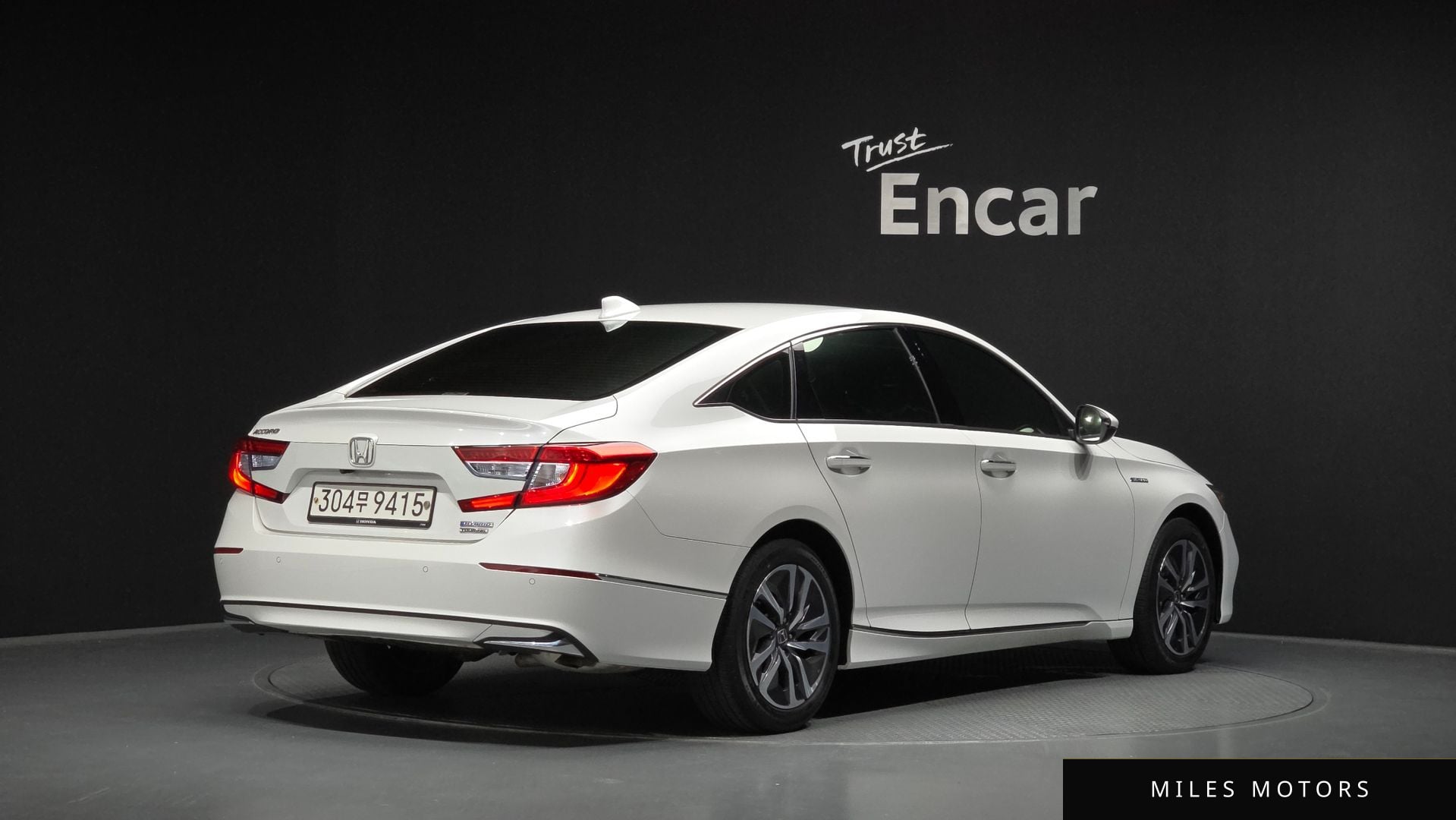 Honda Accord 2019 — фото 1 из 12