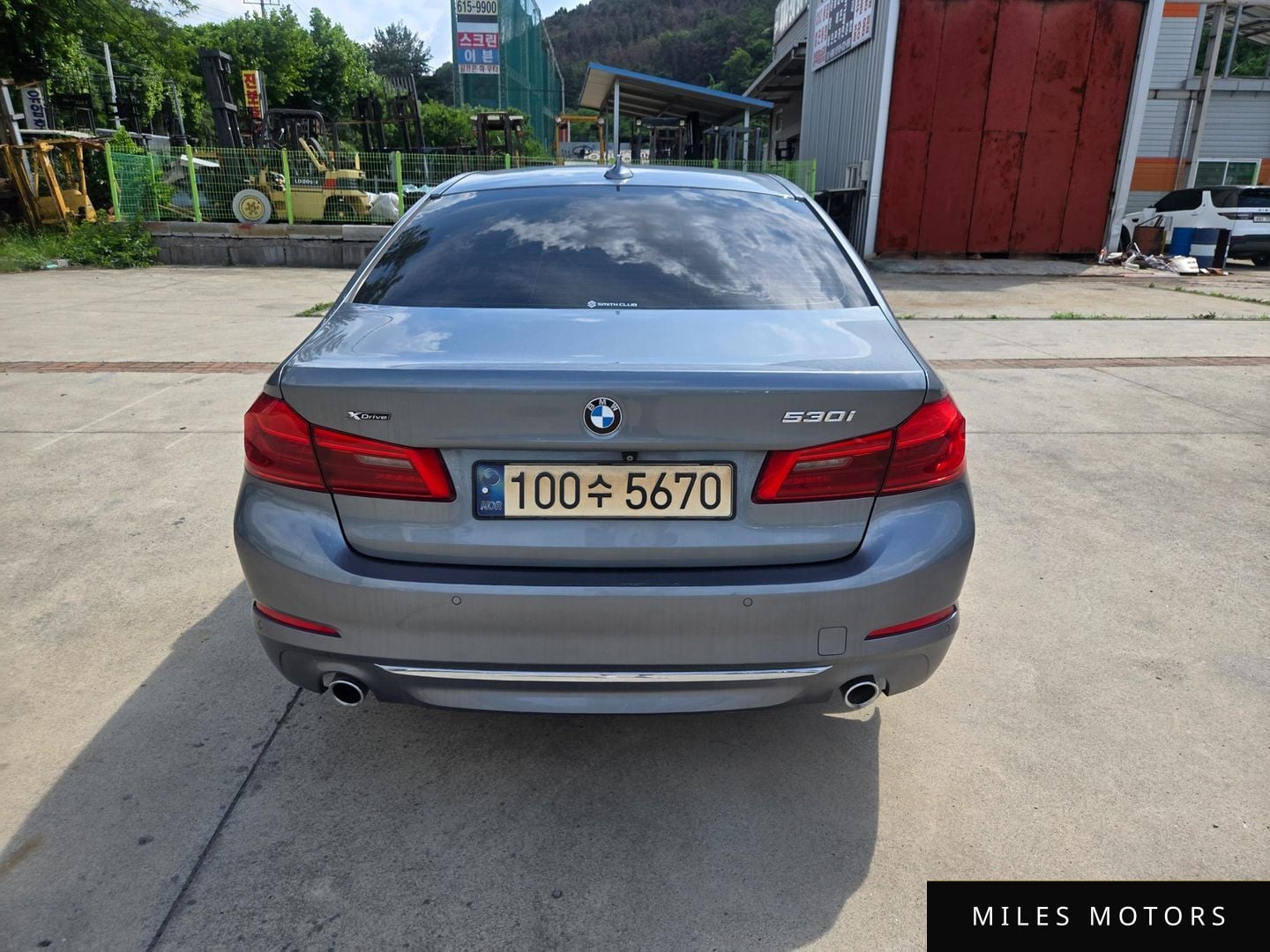 BMW 5 Series (G30) 2018 — миниатюра 4