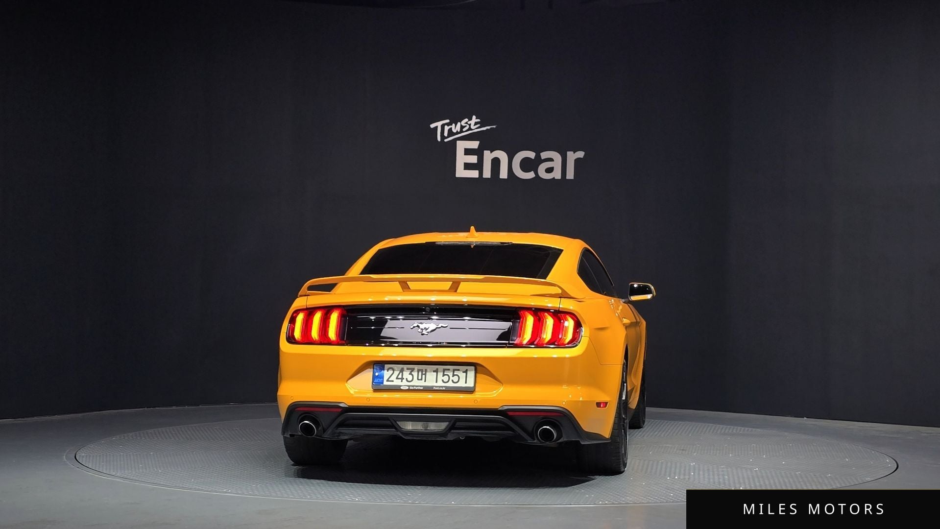 Ford Mustang 2022 — миниатюра 4