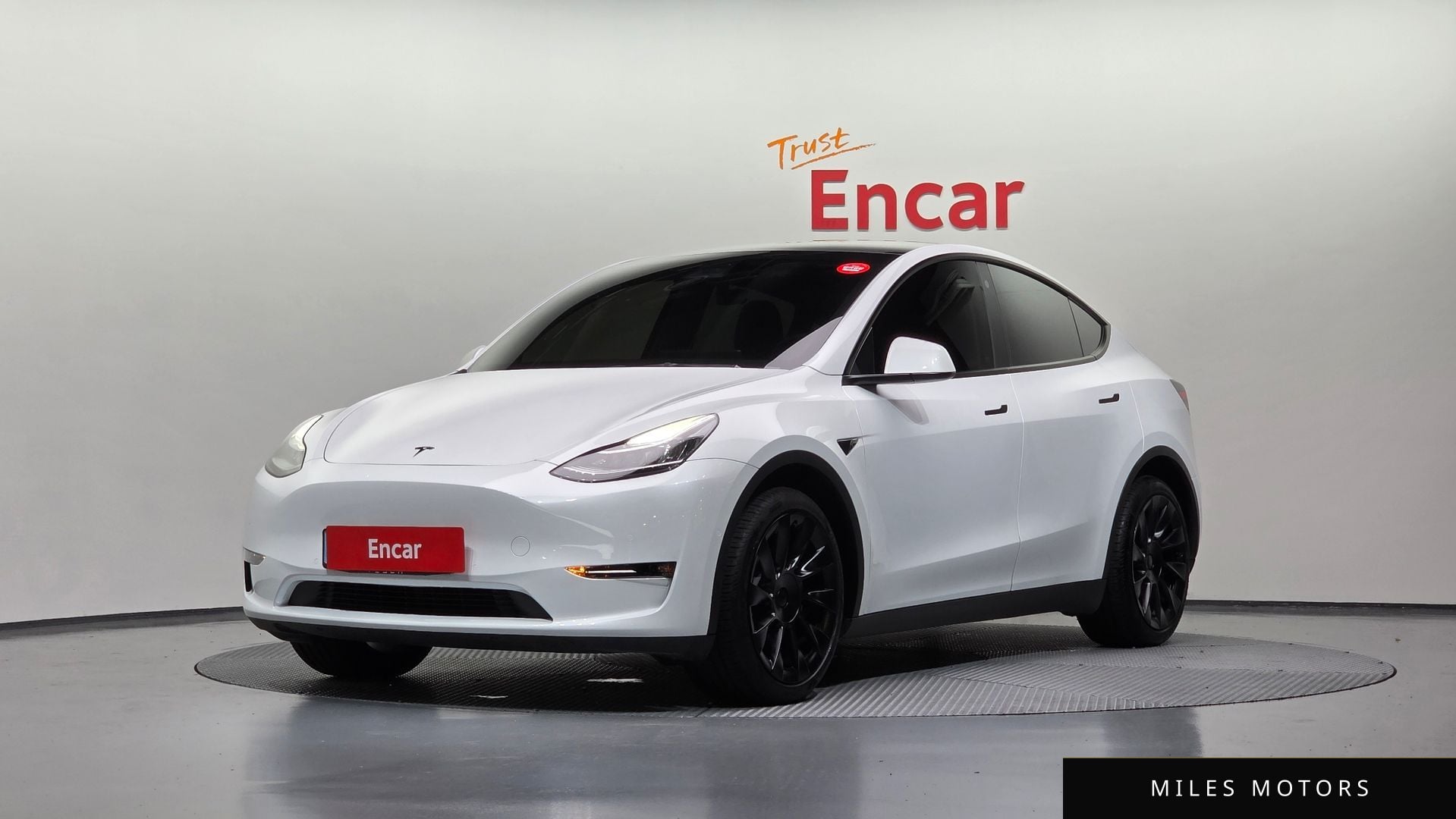 Tesla Model Y 2022 — фото 1 из 12