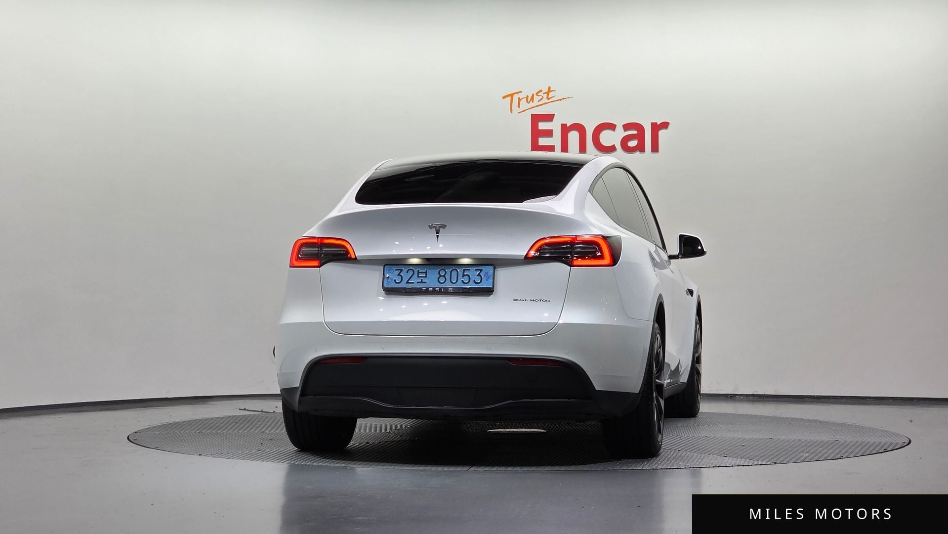 Tesla Model Y 2022 — миниатюра 4