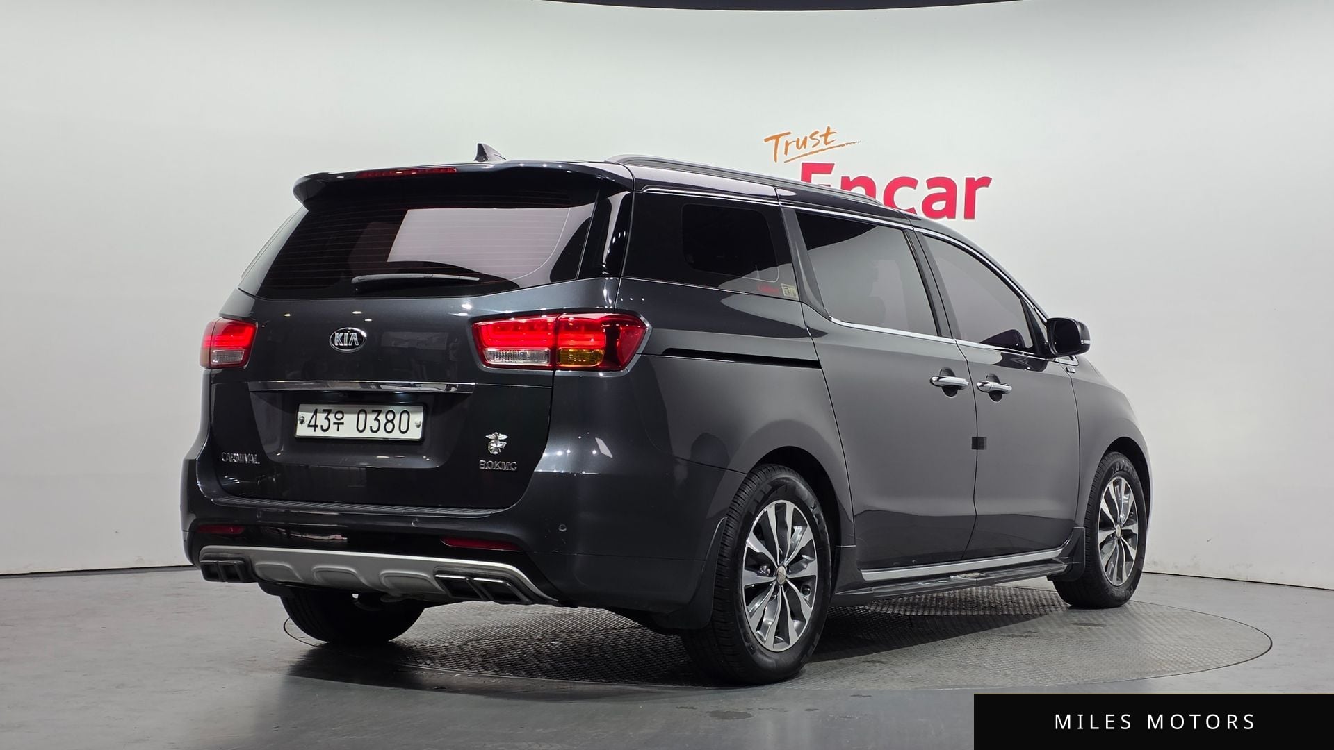 Kia Canival 2017 — миниатюра 2