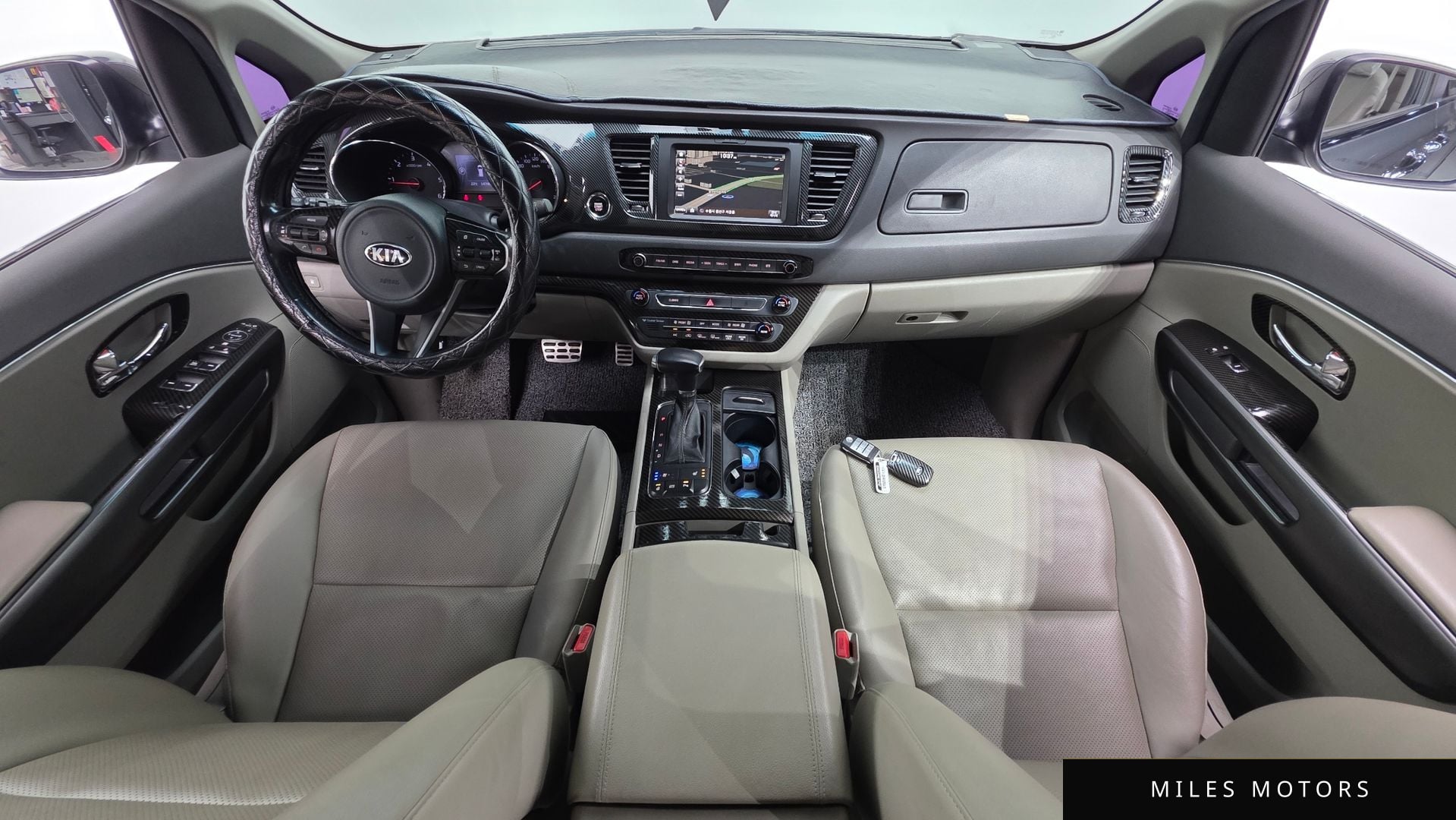 Kia Canival 2017 — миниатюра 10