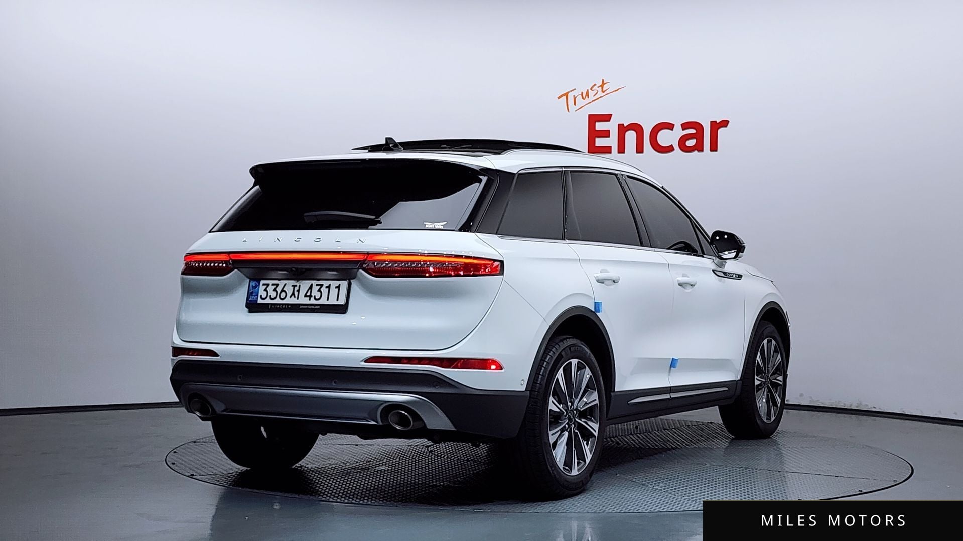 Lincoln Corsair 2022 — миниатюра 2