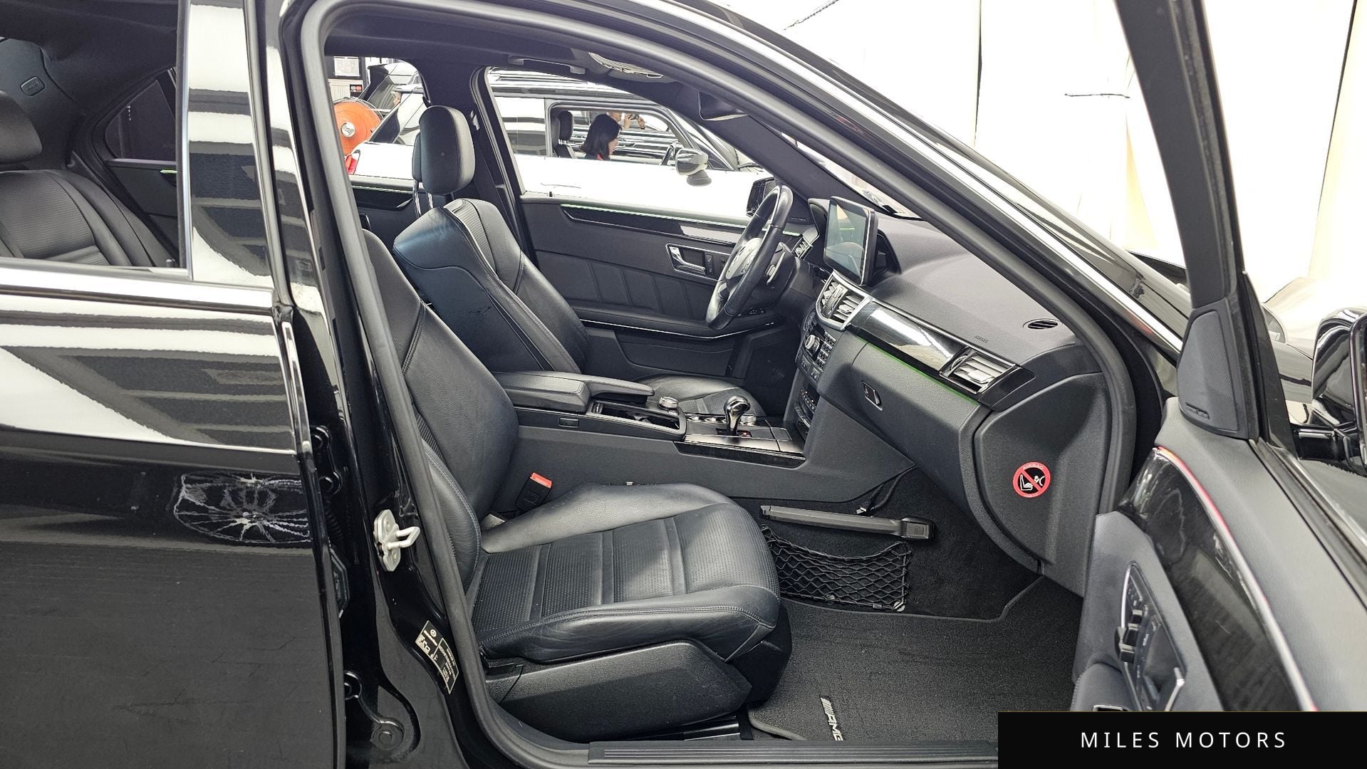 Mercedes-Benz E-Class W212 2010 — миниатюра 12