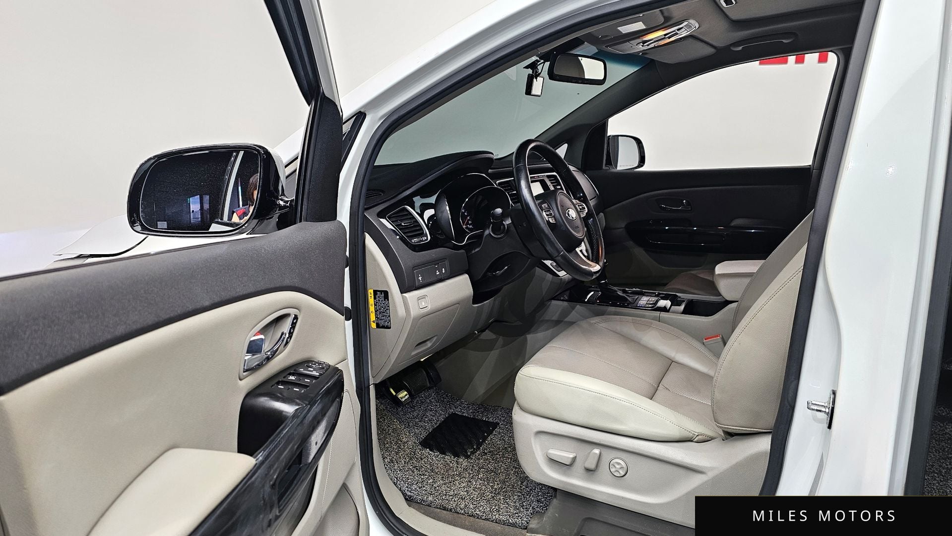 Kia Canival 2016 — миниатюра 12