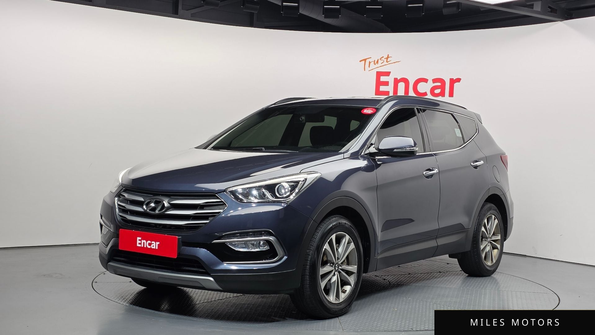 Hyundai Santafe 2017 — фото 1 из 12