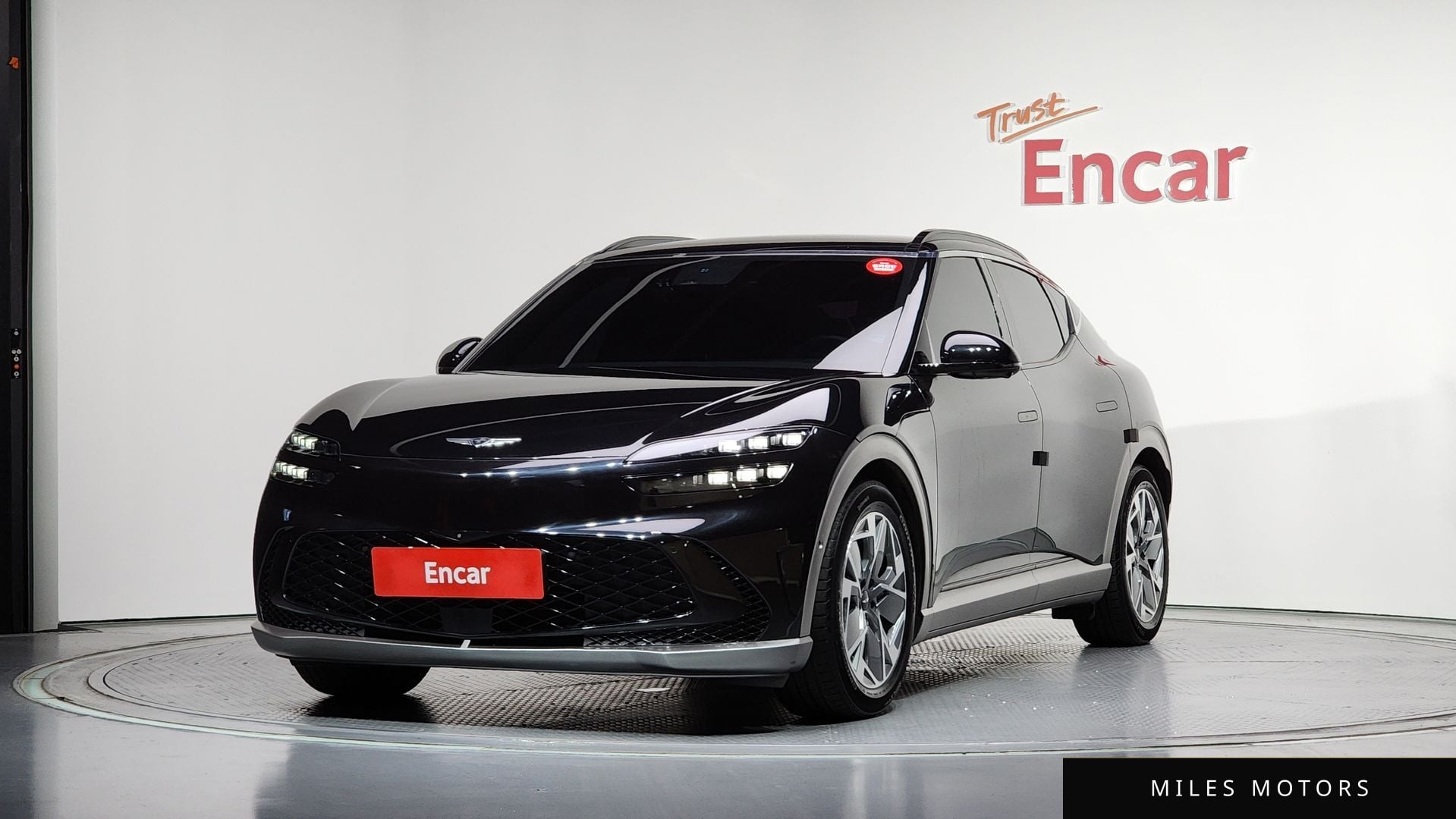 Genesis GV60 2022 — фото 1 из 12