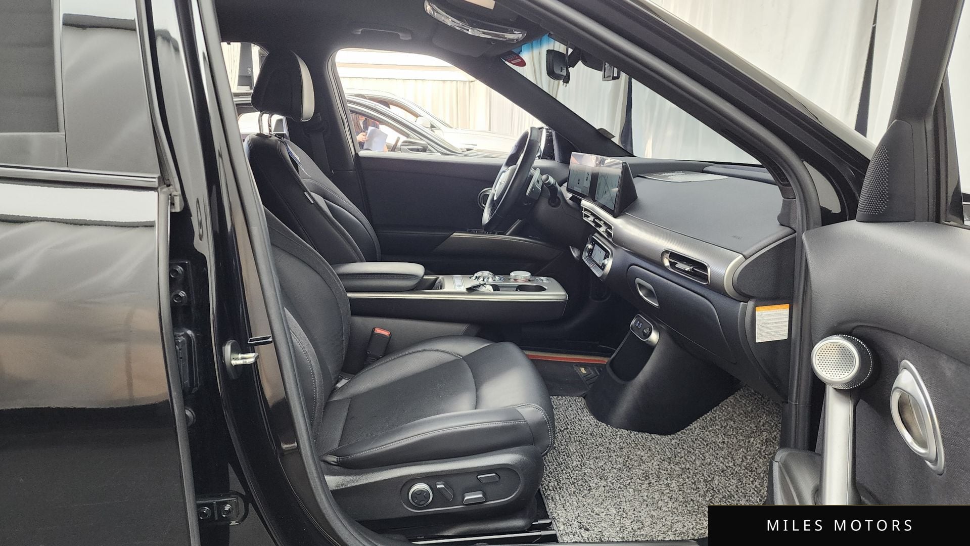 Genesis GV60 2022 — миниатюра 11