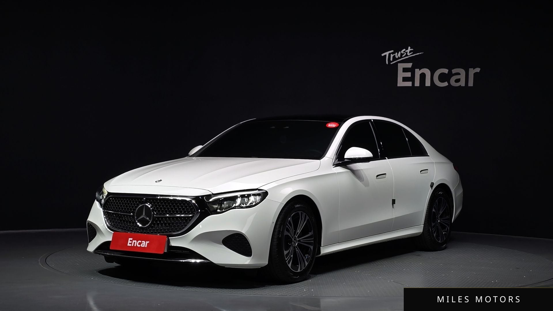 Mercedes-Benz E-Class W214 2024 — фото 1 из 12