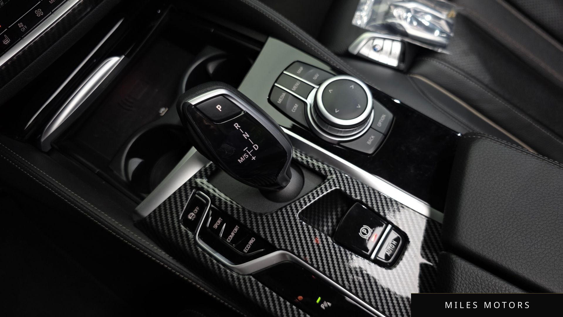 BMW 5 Series (G30) 2022 — миниатюра 11