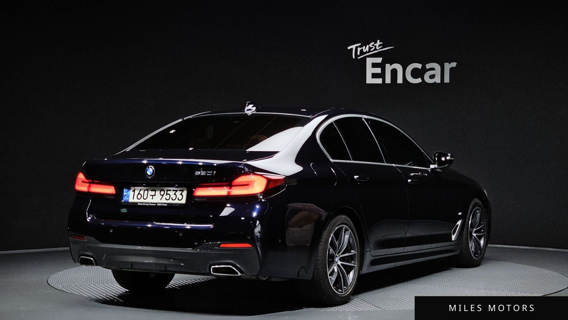 BMW 5 Series (G30) 2022 — миниатюра 2