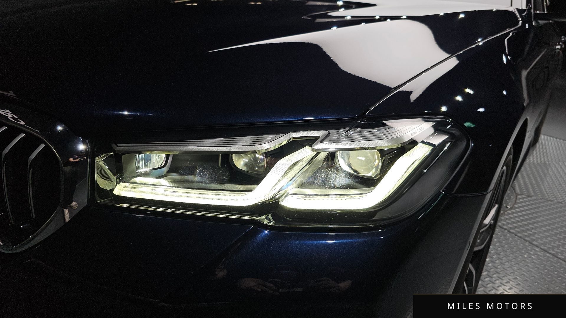 BMW 5 Series (G30) 2022 — миниатюра 8