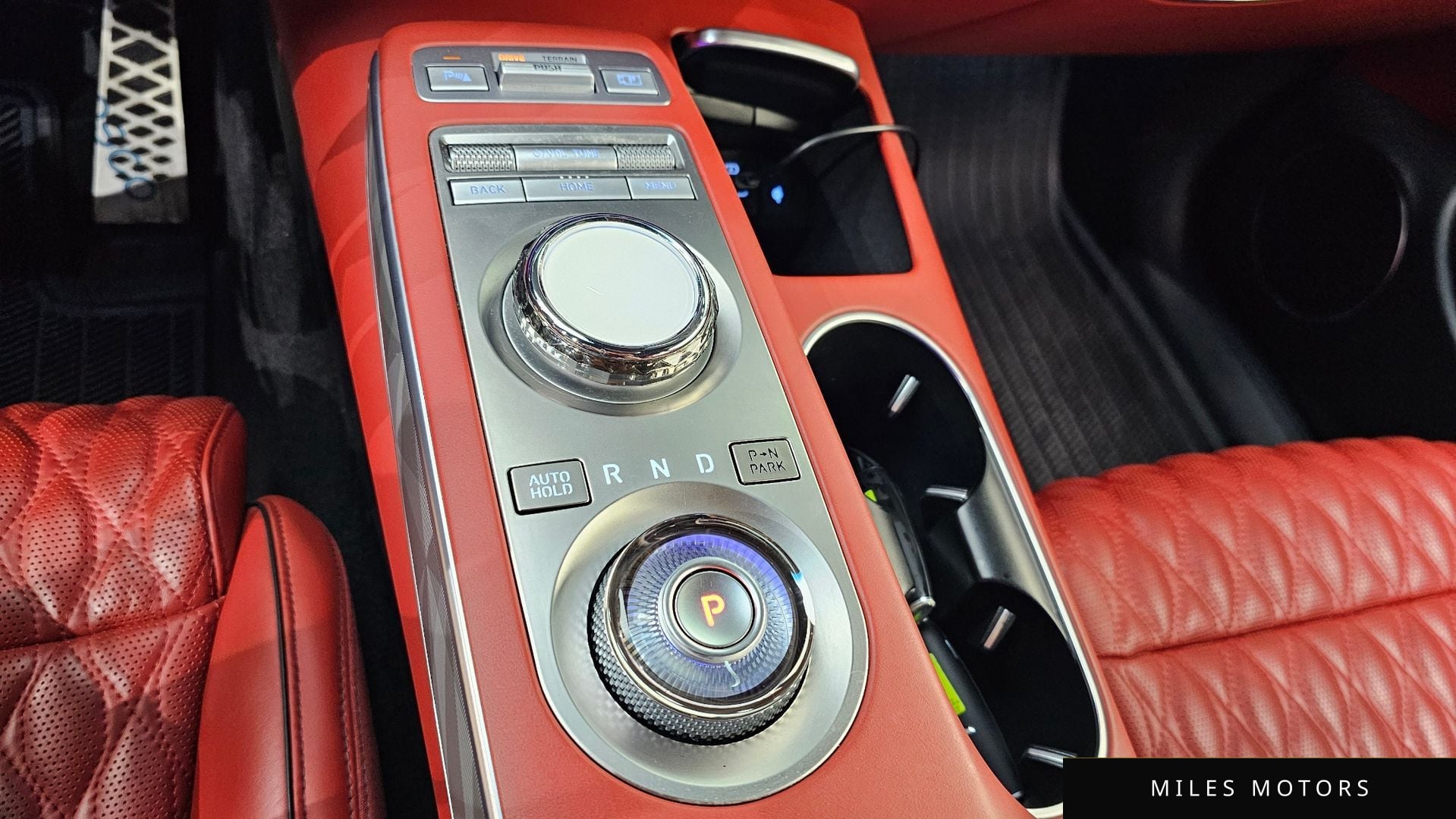 Genesis GV70 2021 — миниатюра 12