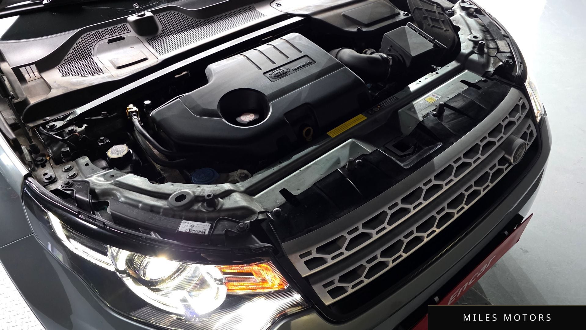 Land Rover Discovery Sport 2017 — миниатюра 6