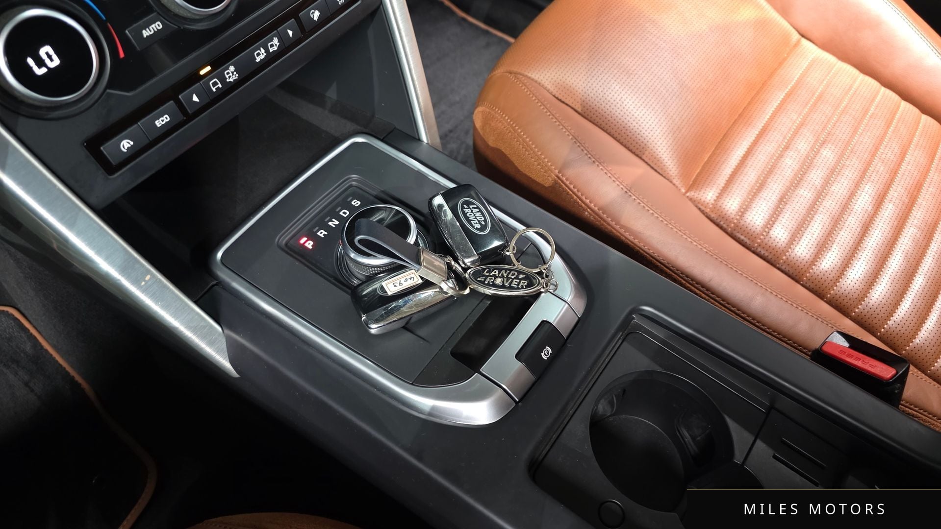 Land Rover Discovery Sport 2017 — миниатюра 12