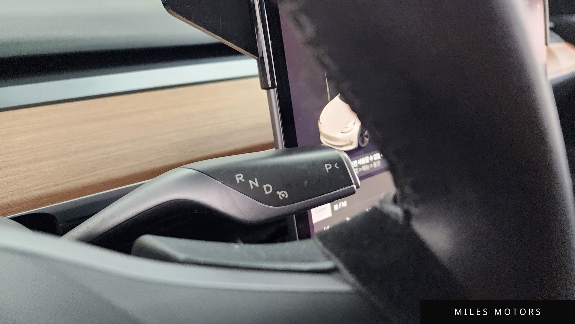 Tesla Model 3 2020 — миниатюра 12