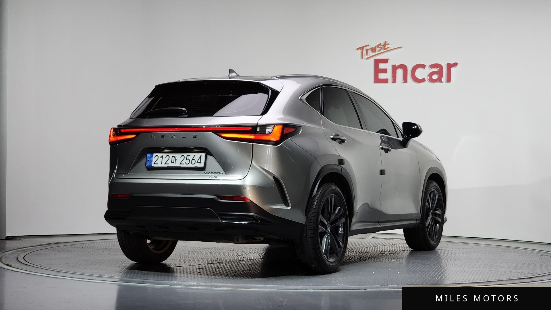 Лексус NX350h 2024 — фото 1 из 12