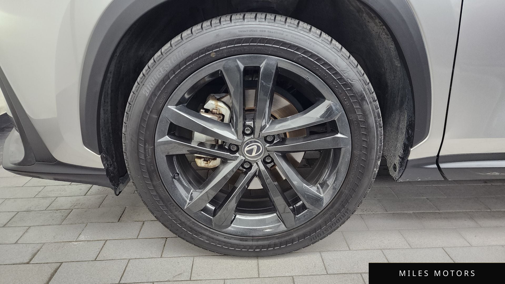 Лексус NX350h 2024 — миниатюра 4