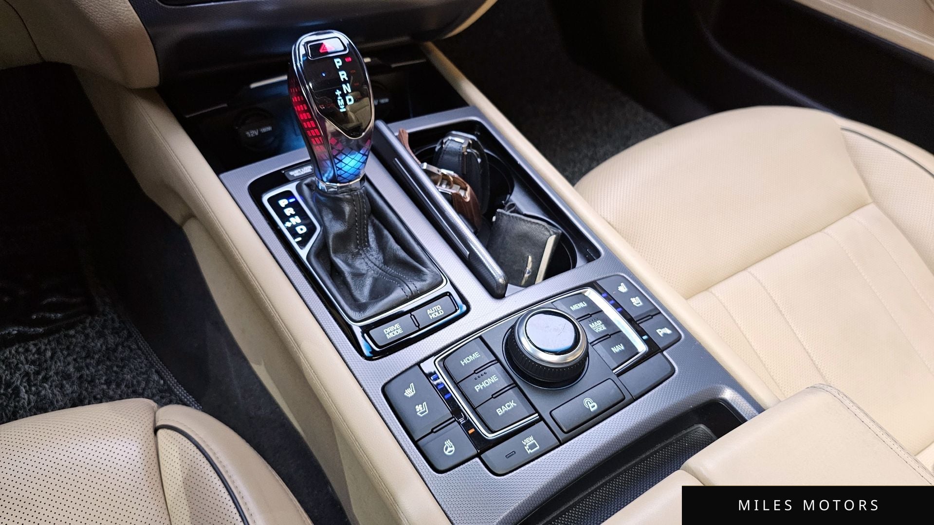 Hyundai Genesis 2016 — миниатюра 12