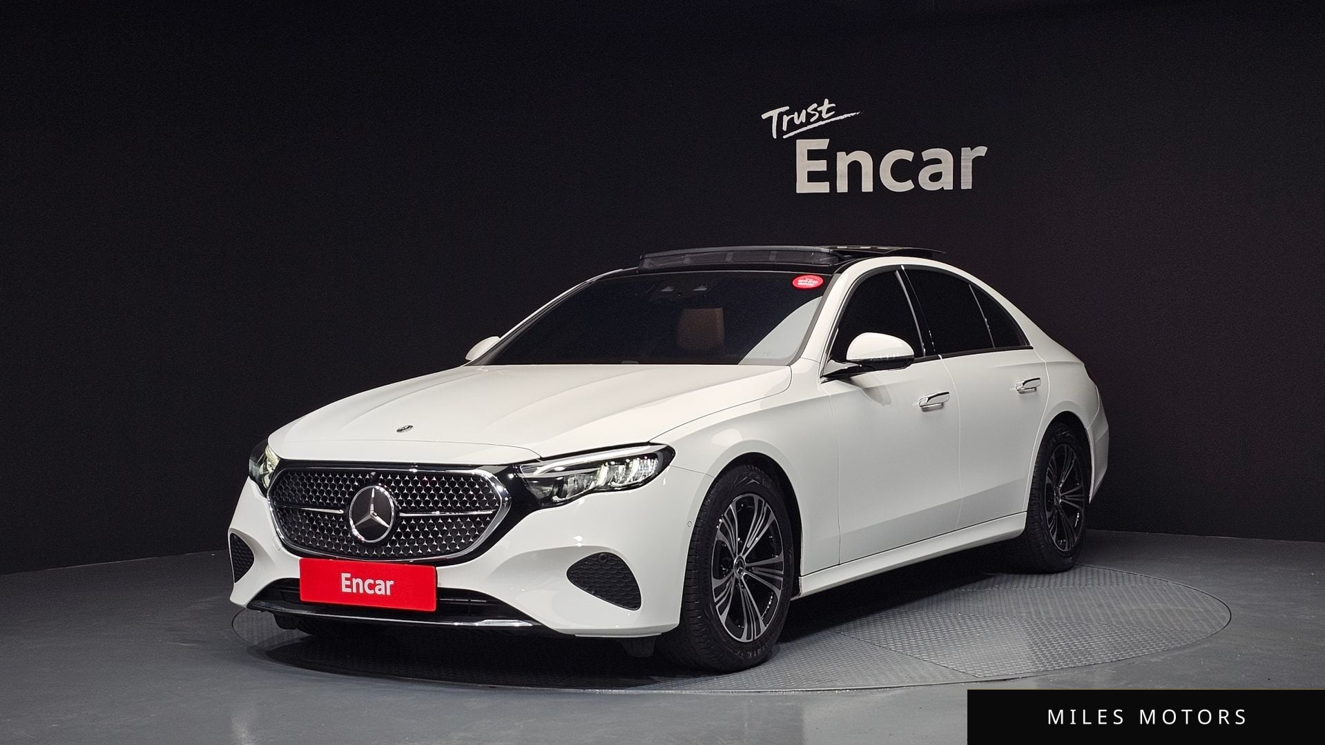 Mercedes-Benz E-Class W214 2024 — фото 1 из 12