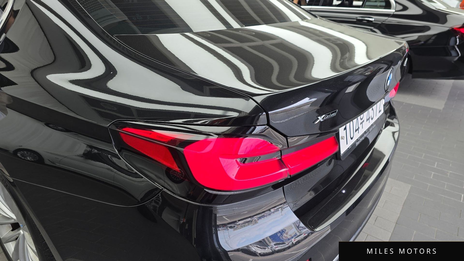 BMW 5 Series (G30) 2022 — миниатюра 9