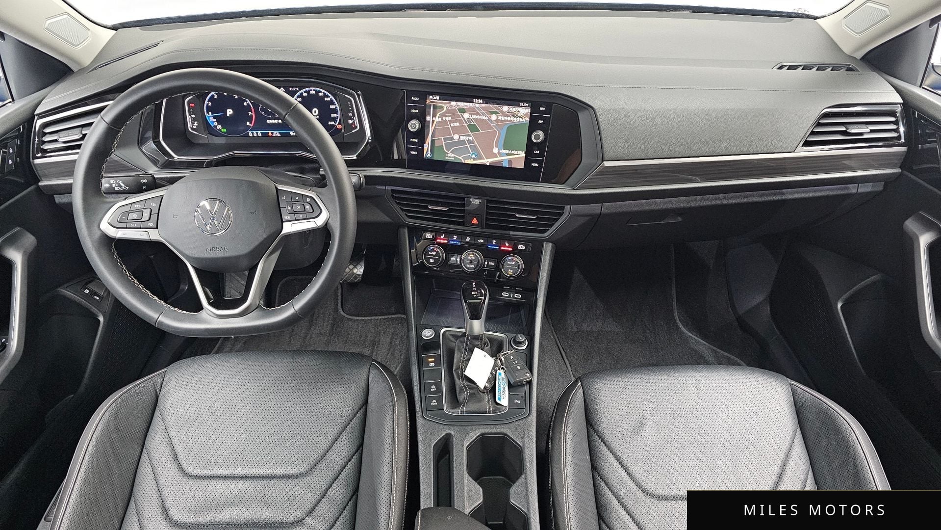 Volkswagen Jetta 2023 — миниатюра 10