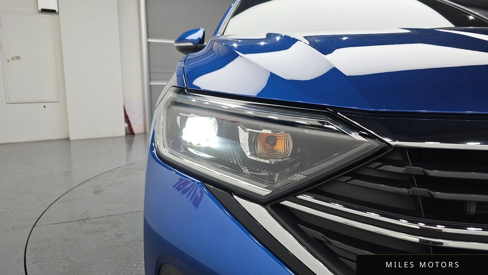 Volkswagen Jetta 2023 — миниатюра 8