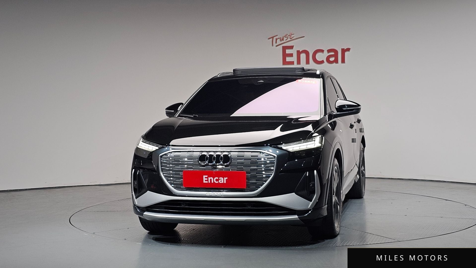 Audi Q4 e-tron 2023 — миниатюра 2