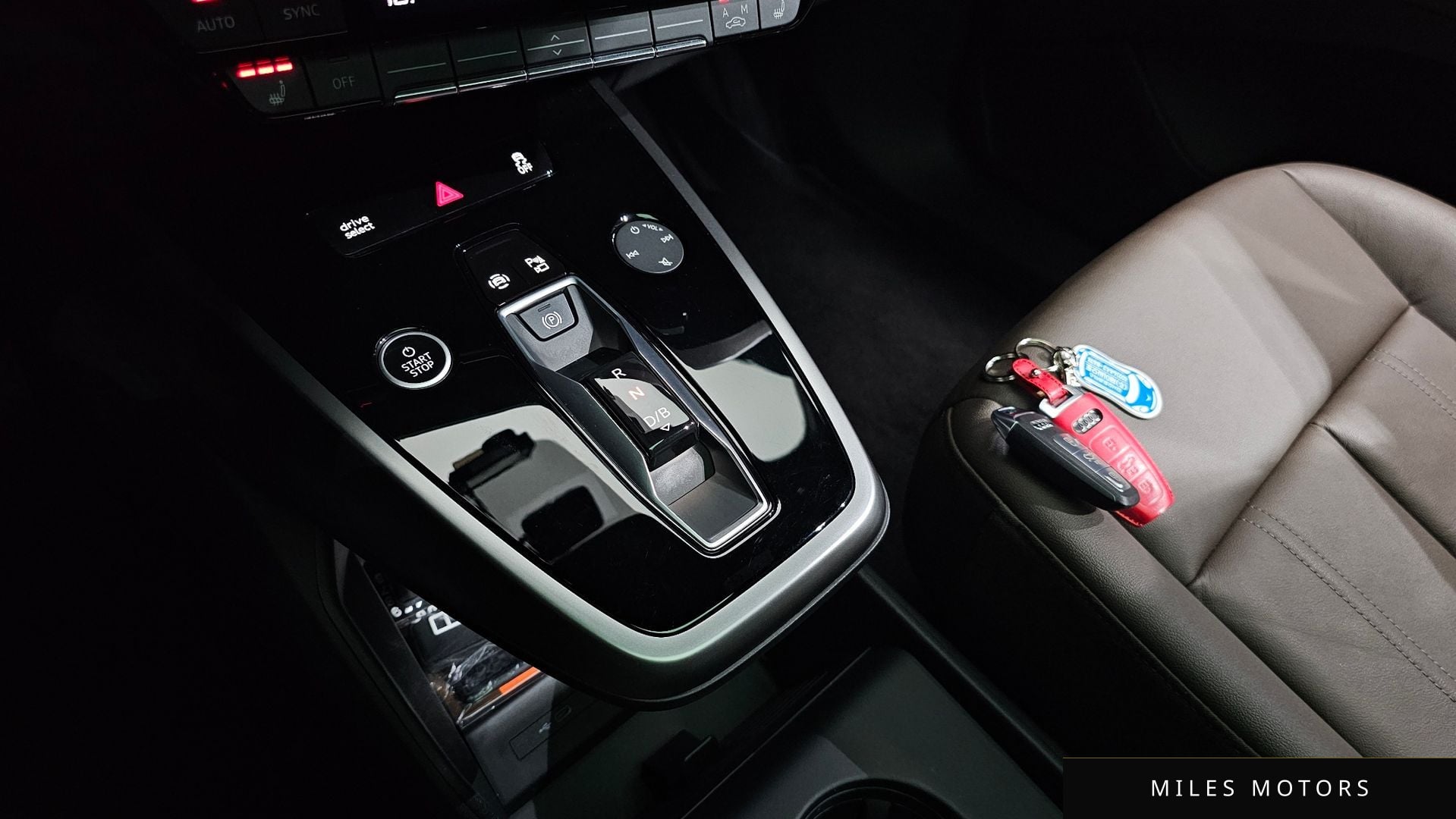Audi Q4 e-tron 2023 — миниатюра 11